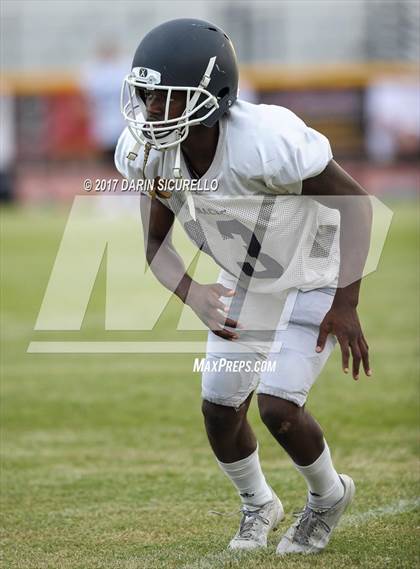 Thumbnail 3 in Desert Vista vs Pinnacle (Scrimmage) photogallery.