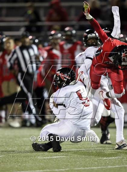 Thumbnail 1 in Fort Osage @ Park Hill (MSHSAA Class 5 Quarterfinal) photogallery.