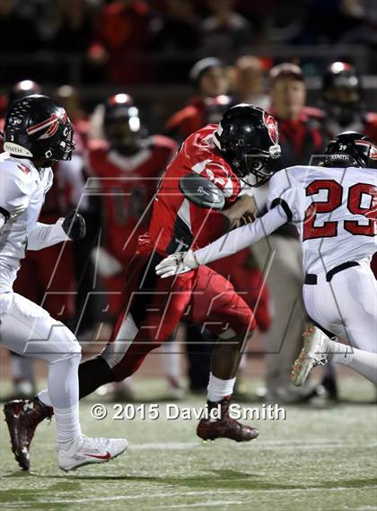 Thumbnail 2 in Fort Osage @ Park Hill (MSHSAA Class 5 Quarterfinal) photogallery.