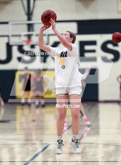 Thumbnail 2 in Liberty vs Horizon (Feast Mode Thanksgiving Tournament) photogallery.