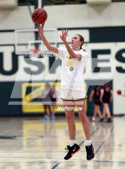 Thumbnail 2 in Liberty vs Horizon (Feast Mode Thanksgiving Tournament) photogallery.