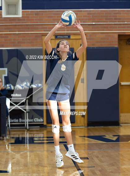 Thumbnail 3 in Utica @ Grosse Pointe South photogallery.