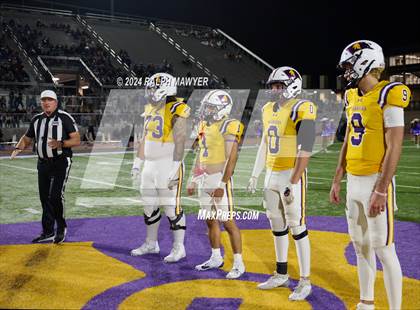 Thumbnail 2 in Pieper vs. Flour Bluff (Texas UIL 5A-1 Football Area Playoff) photogallery.