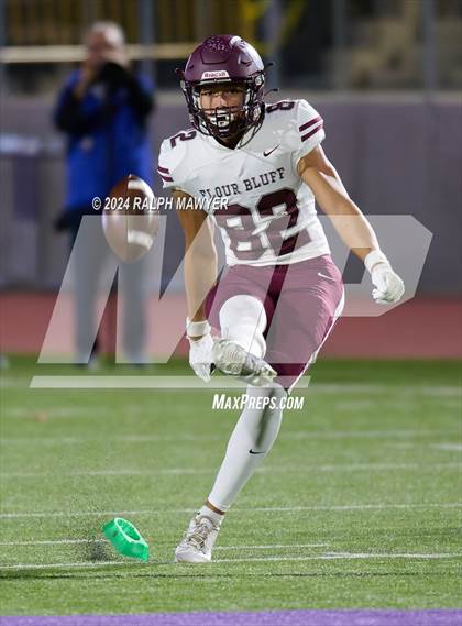 Thumbnail 2 in Pieper vs. Flour Bluff (Texas UIL 5A-1 Football Area Playoff) photogallery.