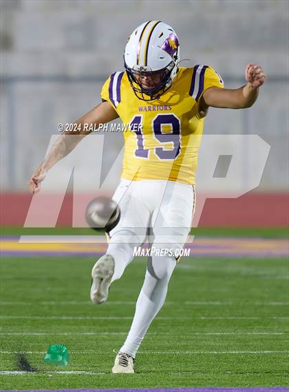 Thumbnail 2 in Pieper vs. Flour Bluff (Texas UIL 5A-1 Football Area Playoff) photogallery.