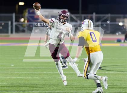 Thumbnail 1 in Pieper vs. Flour Bluff (Texas UIL 5A-1 Football Area Playoff) photogallery.