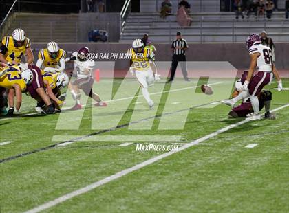 Thumbnail 3 in Pieper vs. Flour Bluff (Texas UIL 5A-1 Football Area Playoff) photogallery.