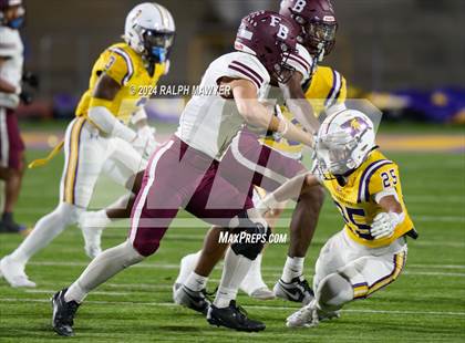 Thumbnail 2 in Pieper vs. Flour Bluff (Texas UIL 5A-1 Football Area Playoff) photogallery.