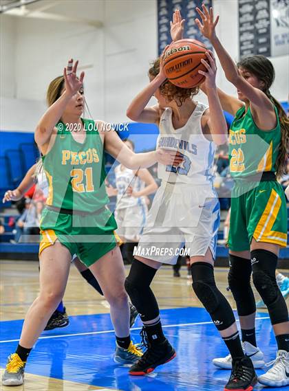 Thumbnail 1 in Pecos vs. Sandia Prep photogallery.