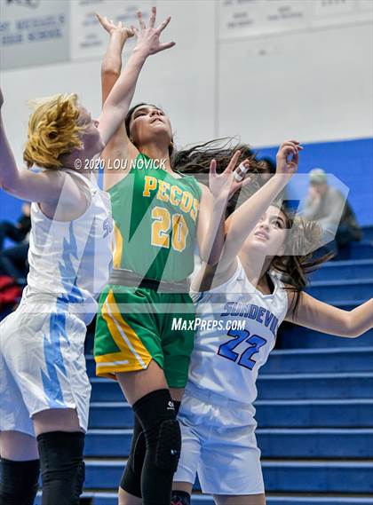 Thumbnail 2 in Pecos vs. Sandia Prep photogallery.