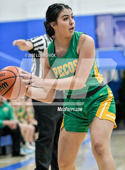 Thumbnail 1 in Pecos vs. Sandia Prep photogallery.