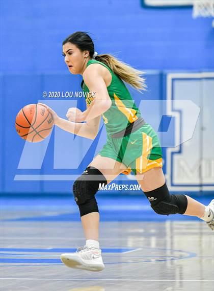 Thumbnail 2 in Pecos vs. Sandia Prep photogallery.