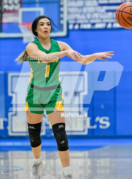Thumbnail 1 in Pecos vs. Sandia Prep photogallery.
