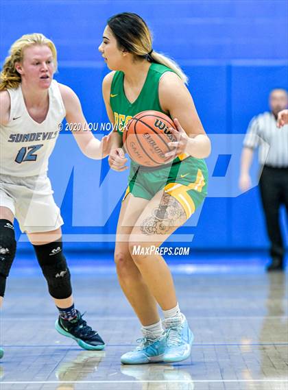 Thumbnail 3 in Pecos vs. Sandia Prep photogallery.