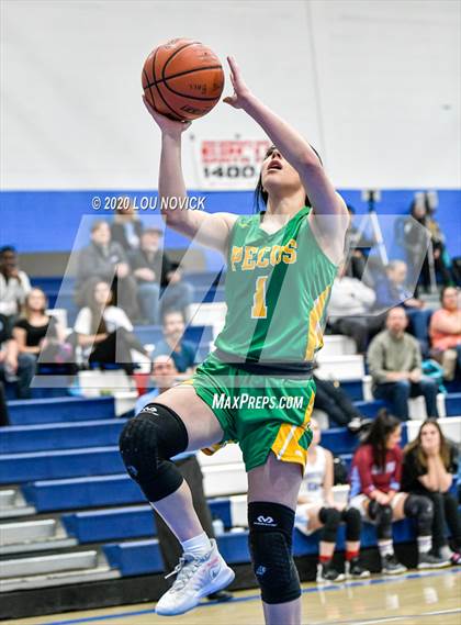 Thumbnail 1 in Pecos vs. Sandia Prep photogallery.