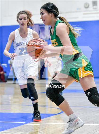 Thumbnail 3 in Pecos vs. Sandia Prep photogallery.