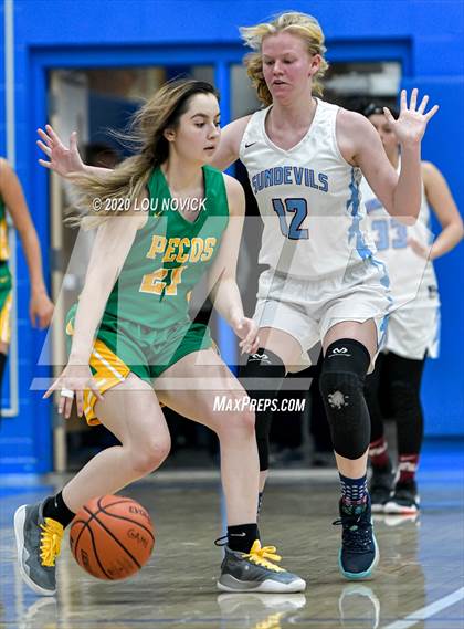 Thumbnail 2 in Pecos vs. Sandia Prep photogallery.