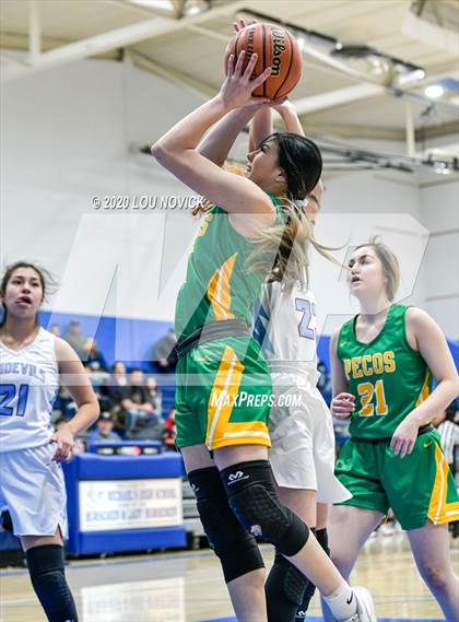 Thumbnail 2 in Pecos vs. Sandia Prep photogallery.