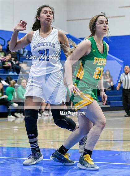 Thumbnail 1 in Pecos vs. Sandia Prep photogallery.
