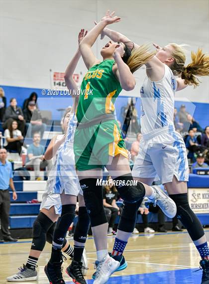 Thumbnail 1 in Pecos vs. Sandia Prep photogallery.