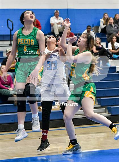 Thumbnail 3 in Pecos vs. Sandia Prep photogallery.