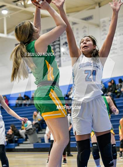Thumbnail 2 in Pecos vs. Sandia Prep photogallery.