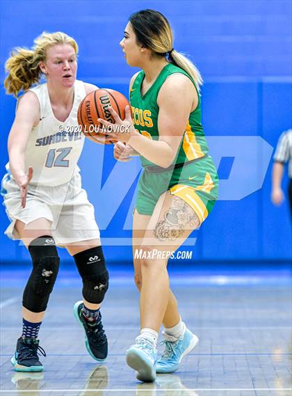Thumbnail 1 in Pecos vs. Sandia Prep photogallery.