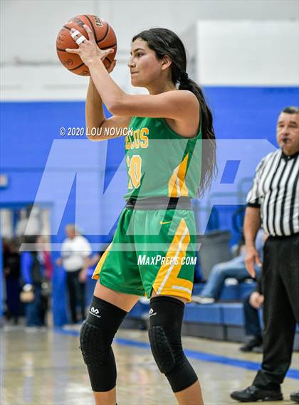 Thumbnail 2 in Pecos vs. Sandia Prep photogallery.