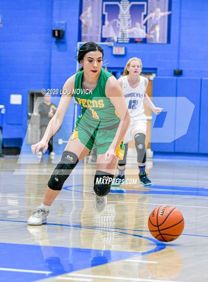 Thumbnail 2 in Pecos vs. Sandia Prep photogallery.