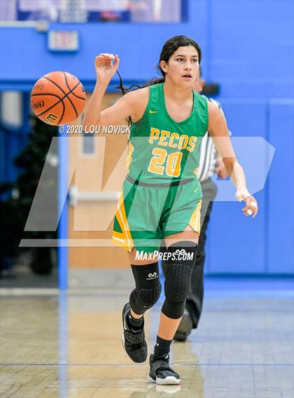Thumbnail 1 in Pecos vs. Sandia Prep photogallery.