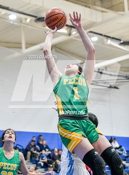 Thumbnail 3 in Pecos vs. Sandia Prep photogallery.