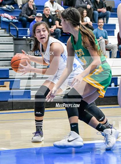 Thumbnail 1 in Pecos vs. Sandia Prep photogallery.