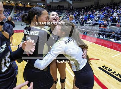 Thumbnail 3 in Gunter vs. Bushland (UIL 3A Volleyball Final) photogallery.