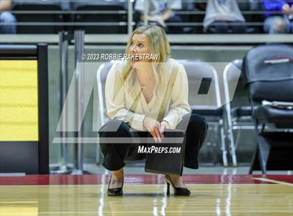 Thumbnail 1 in Gunter vs. Bushland (UIL 3A Volleyball Final) photogallery.