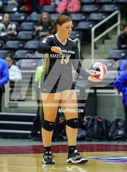Thumbnail 3 in Gunter vs. Bushland (UIL 3A Volleyball Final) photogallery.