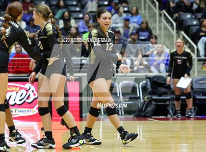 Thumbnail 2 in Gunter vs. Bushland (UIL 3A Volleyball Final) photogallery.