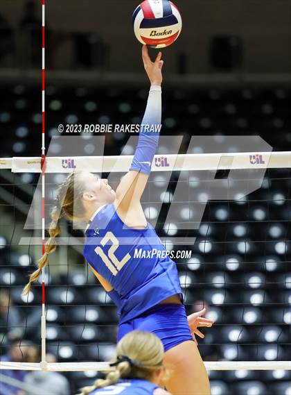 Thumbnail 3 in Gunter vs. Bushland (UIL 3A Volleyball Final) photogallery.