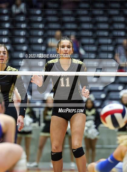 Thumbnail 2 in Gunter vs. Bushland (UIL 3A Volleyball Final) photogallery.