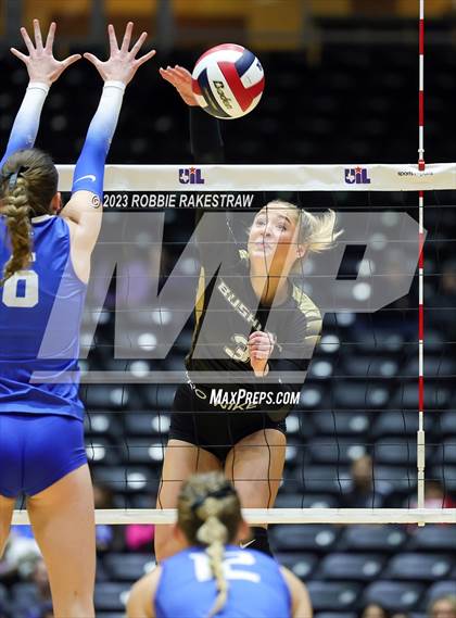 Thumbnail 3 in Gunter vs. Bushland (UIL 3A Volleyball Final) photogallery.
