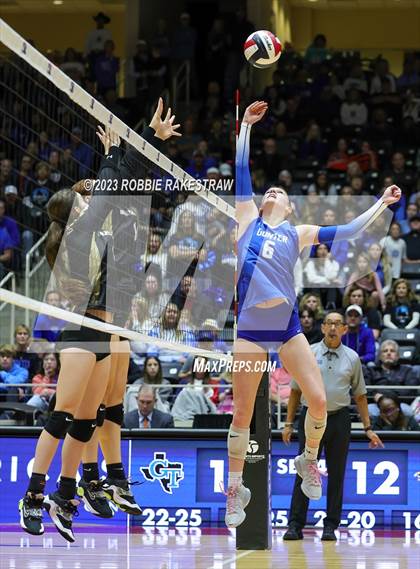 Thumbnail 2 in Gunter vs. Bushland (UIL 3A Volleyball Final) photogallery.
