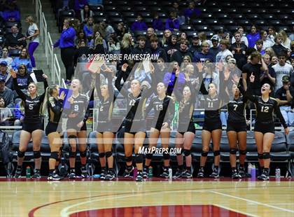 Thumbnail 1 in Gunter vs. Bushland (UIL 3A Volleyball Final) photogallery.