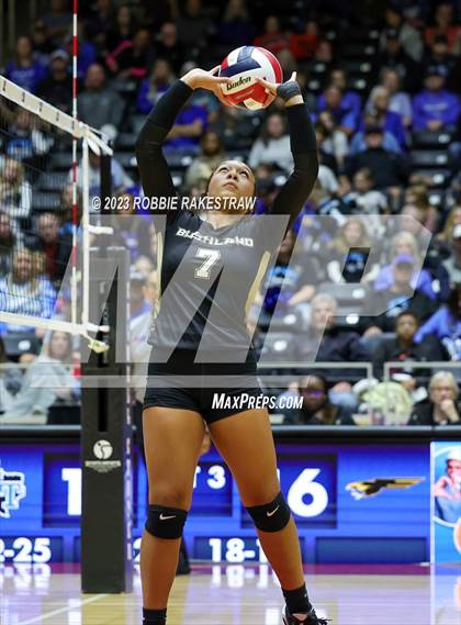 Thumbnail 3 in Gunter vs. Bushland (UIL 3A Volleyball Final) photogallery.