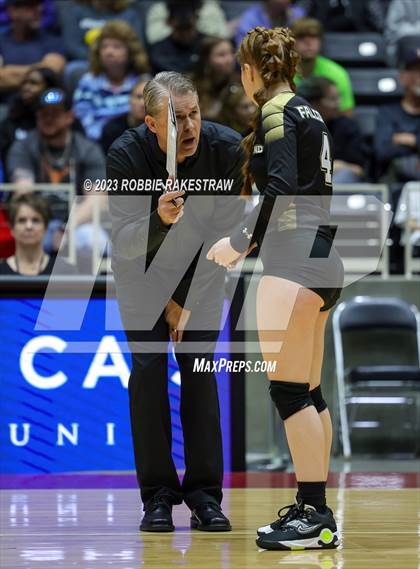 Thumbnail 3 in Gunter vs. Bushland (UIL 3A Volleyball Final) photogallery.