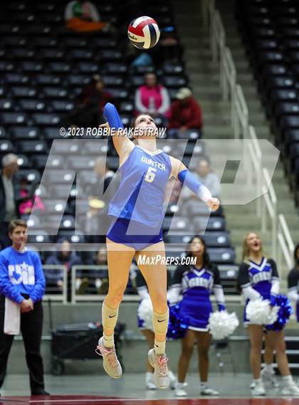 Thumbnail 2 in Gunter vs. Bushland (UIL 3A Volleyball Final) photogallery.