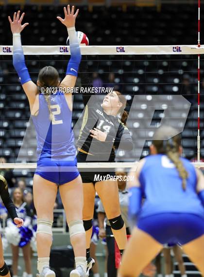 Thumbnail 1 in Gunter vs. Bushland (UIL 3A Volleyball Final) photogallery.