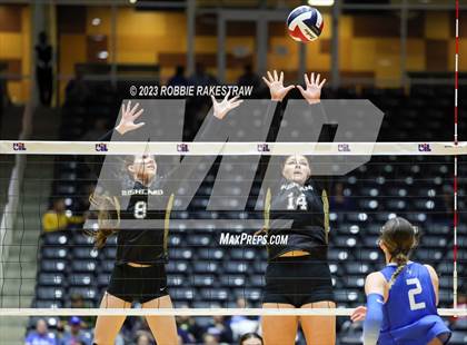 Thumbnail 3 in Gunter vs. Bushland (UIL 3A Volleyball Final) photogallery.