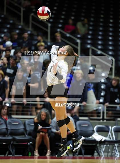 Thumbnail 1 in Gunter vs. Bushland (UIL 3A Volleyball Final) photogallery.