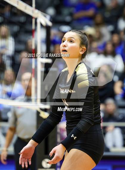 Thumbnail 1 in Gunter vs. Bushland (UIL 3A Volleyball Final) photogallery.