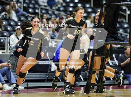 Thumbnail 1 in Gunter vs. Bushland (UIL 3A Volleyball Final) photogallery.
