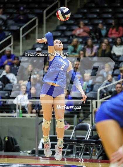 Thumbnail 3 in Gunter vs. Bushland (UIL 3A Volleyball Final) photogallery.